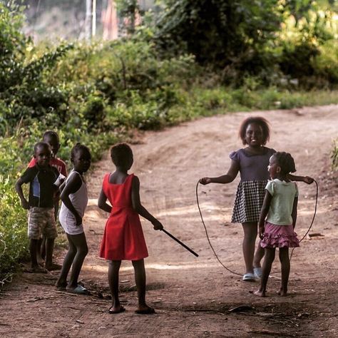 FABA. on Instagram: “Kids free play on an empty road. Zimbabwe. ©Steven Chikosi [@stevenchikosi] __ #forafricans #zimbabwe #harare #bulawayo #everydayafrica” Empty Road, Free Play, Word Design, Running Water, African Culture, Zimbabwe, Black Culture, Free Kids, Warm Colors