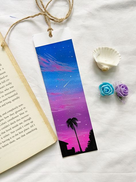 Paint Bookmarks, Bookmark Painting, Painting Bookmarks, Art Gouache Painting, Bookmark Art, Art Gouache, Night Sky Painting, Watercolor Bookmarks, Galaxy Painting