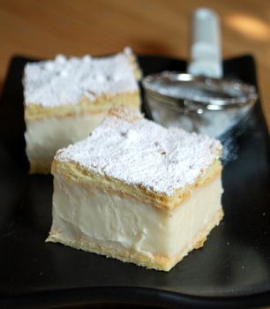 Vanilla Slice - Baking Bites Vanilla Slice Recipe, Vanilla Slice, Aussie Food, Australian Food, Slices Recipes, Yummy Sweets, Food Cakes, How Sweet Eats, Eat Dessert