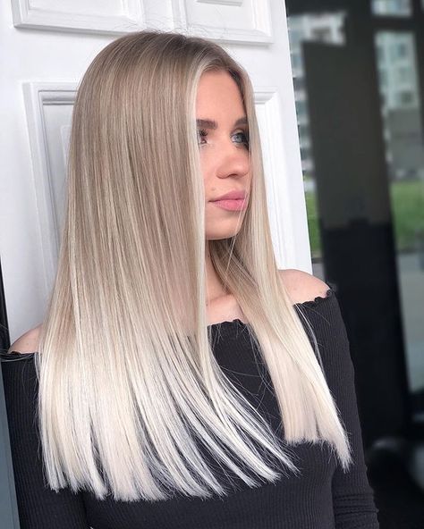 OLGA DEMENTEVA (@oladementeva) • Instagram photos and videos Blonde Ombre Hair Color, Blonde Ombre Hair, Ombre Hair Color Ideas, Ombre Curly Hair, Ombre Hair Blonde, Ombre Blonde, Colored Curly Hair, Blonde Hair Inspiration, Blonde Hair Shades