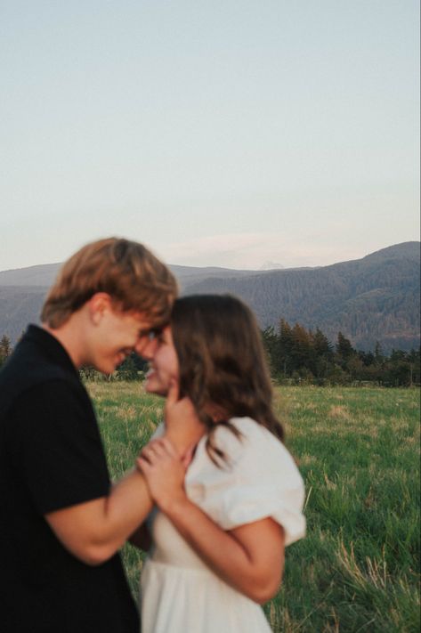 Southern Couple Aesthetic, Farm Couple Aesthetic, Cowboy Engagement Pictures, Cinematic Couple Photography, Cowboy Casanova, Farmer Couple, Hiking Photoshoot, Cowboy Couple, Western Couple Photoshoot