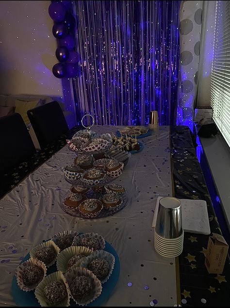 euphoriaparty #euphoria #foryoupage #aesthetic #party #food Euphoria Themed Party Food, Euphoria Party Food, Euphoria Food, Aesthetic Party Food, Euphoria Aesthetic Party, House Party Aesthetic, Euphoria Party, Aesthetic Party, Party Food Themes