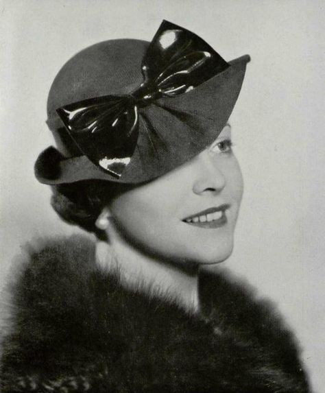 chapeau 1935 | "Le Papillon" Hat in black shantung straw tri… | Flickr Raven Hats, 1940 Hats, Hat Fashion Women, 1930s Fashion Women, 40's Fashion, 1930s Hats, Vintage Fashion 1930s, Historical Shoes, 1930 Fashion