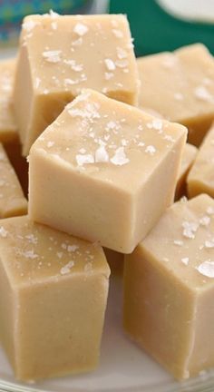 Fudge Sweetened Condensed Milk, Condensed Milk Candy, 3 Ingredient Peanut Butter Fudge, Sweetened Condensed Milk Fudge, Fudge With Condensed Milk, Peanut Butter Fudge Recipes Easy, Microwave Peanut Butter Fudge, Slice Recipes, Sweetened Condensed Milk Recipes