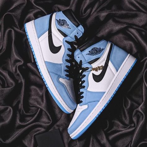 Nike Air Jordan 1 Retro High “University Blue” Jordan 1s Aesthetic, Jordan 1 Retro High Unc Patent, High Top Air Jordans, Air Jordan Blue, Jordan 1 Blue, Shoes Wallpaper, Blue Jordans, Nike Air Jordan 1 Retro, All Nike Shoes