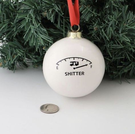 Christmas Vacation Ornaments, Funny Christmas Ornaments Diy, Best Christmas Vacations, Funny Christmas Decorations, Christmas Vacation Party, Griswold Christmas, Funny Christmas Ornaments, Modern Christmas Decor, Handmade Christmas Crafts