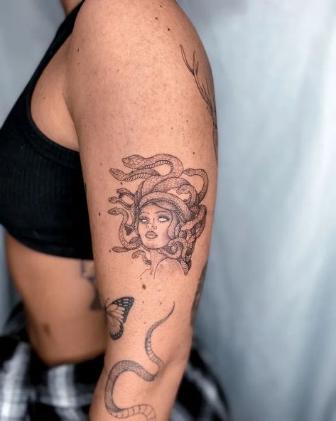 Gorgon Tattoo, Stone Medusa, Tattoos Medusa, Tattoo Medusa, Greek Mythology Medusa, Medusa Tattoos, Mythology Medusa, Bold Tattoo, Side Hip Tattoos