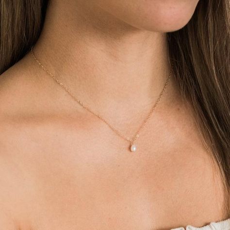 Dainty, Everyday Necklaces | Simple & Dainty Rice Pearl Necklace, Dainty Jewelry Necklace, Necklaces Simple, Everyday Necklaces, Simple Pearl Necklace, Dainty Pearl Necklace, Signature Necklace, Pearl Drop Necklace, Floating Necklace