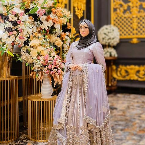 Hijabi Wedding Guest Outfit Pakistani, Queen Froggy, Party Hijab, Hijabi Wedding, Hijabi Dresses, Pakistani Women, Pakistani Women Dresses, Desi Outfits, Style Tutorial