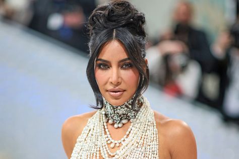 Kim Kardashian Wears Pearl-Covered Dress for the 2023 Met Gala Met Gala Hair 2023, Kim Kardashian Hair Styles, Kardashian Hair Styles, Met Gala Hair, Gala Hair, Kim Kardashian Hair, Kardashian Hair, Western Outfits Men, Met Gala Red Carpet