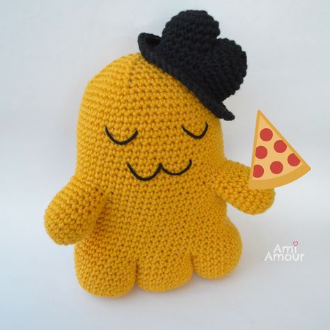 Cheese kun Amigurumi - free crochet pattern at Ami Amour. Code Geass Chipmunk Amigurumi, Crochet Chipmunk, Crochet Code, Brush Crochet, Yarn Yoshi, Crochet Pokeball, Chameleon Crochet, Yoshi Amigurumi, Crochet Pikachu