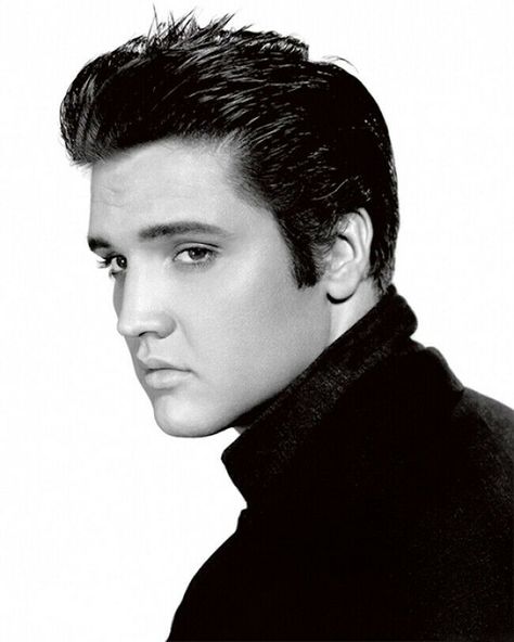 Elvis Jailhouse Rock, Moda Pin Up, Rock N Roll Baby, Austin Elvis, Elvis Presley Family, Graceland Memphis, Tupelo Mississippi, King Elvis Presley, Elvis Priscilla