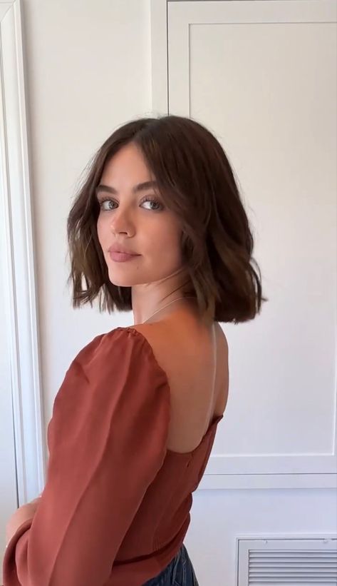 Brunette Bob Thick Hair, Short Brown Hair Above Shoulders, Hair Above The Shoulders, Short Hair Middle Part Round Face, Brunette Above Shoulder Length Hair, Super Short Brunette Hair, Short Haircuts For Women Above Shoulder, Above Shoulder Brown Hair, Hair Right Above Shoulders