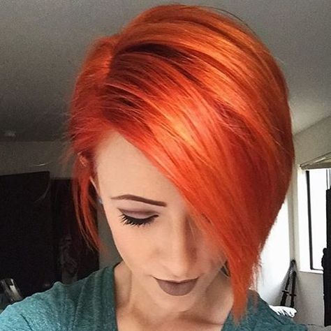 Lovely Orange! 💥🍊💥 Mermaid: 🍁@mrs.oliviadevries🍁 🐙 #mermaidians 🐙 Bright Red Hair Color, Flame Hair, Orange Mermaid, Red Blonde Hair, Bright Red Hair, Best Hair Styles, Copper Hair Color, Short Hair Color, Haircuts For Fine Hair