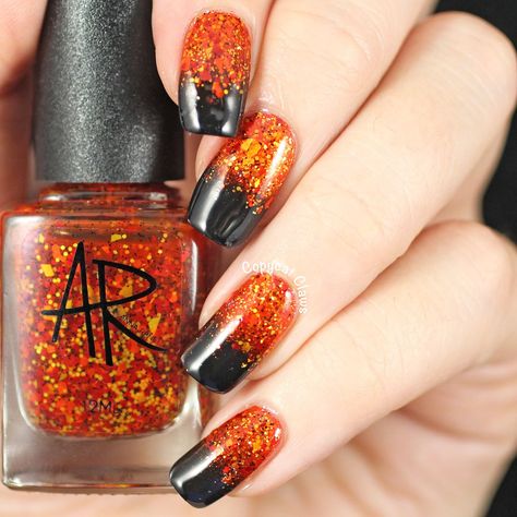 Halloween Nail Polish, Halloween Nail Colors, Halloween Nail Art Easy, Halloween Nails Diy, Holloween Nails, Emerald Nails, Halloween Nails Easy, Halloween Nail Designs, Halloween Nail