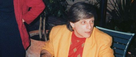 These Harlan Ellison quotes will inspire you with their unapologetic honesty. The controversial science fiction author didn't hold back when it came to speaking his mind. Harlan Ellison, Sci Fi Novels, Science Fiction Novels, Brutally Honest, Speculative Fiction, Great Films, Classic Books, Net Worth, Amazing Stories