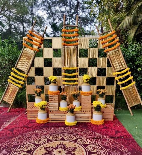 Modern yet Traditional Photo booth Décor by Bandhan by darshan Somani -Mumbai. #photoboothdecor #photobooth #photoboothdecoration #photoboothdecorideas #interestingphotobooth #colorfulphotobooth #creativephotobooth #vintagephotobooth #rusticthemephotobooth #quirkyphotoboothdecor #modernphotobooth #traditionalphotobooth #floralwallforphotobooth #wreathphotobooth #marigoldphotobooth #floralphotobooth Navratri Photobooth Ideas, Navratri Photo Booth Ideas, Traditional Photobooth Ideas, Haldi Photobooth, Lohri Decoration, Photobooth Decor, Mehendi Decor Ideas, Haldi Decor, Indian Wedding Decor