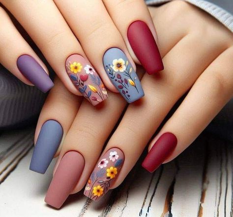 Summer Spring Nails, Art Nail Ideas, Nail Sunny, Summer Nails Ideas, Elegant Touch Nails, Gel Nails French, Pop Art Nails, Nails Flower, Nails Autumn