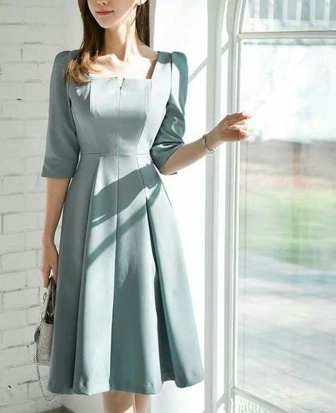 fancy tea length dress and beautiful design beautiful tea length dress different color Elegant Midi Dresses Classy Chic, Classy Dresses Elegant Knee Length, Tulle Dress Tea Length, Elegant Midi Dress Classy, Tea Length Tulle Dress, Prom Dress Tea Length, Minimal Chic Style Outfits, Wedding Dress Tea Length, Dress Motif