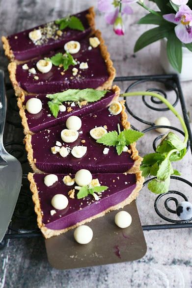 Blueberry Curd, Curd Tart, Taste Of Home Recipes, Blueberry Tart, Spring Fruit, Curd Recipe, Baked Fruit, Spring Desserts, Just Eat It