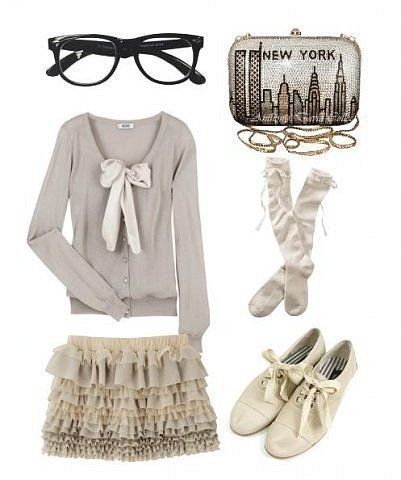 Fawn Outfit, Angel Baby Outfit, Girly Fits, Mood Clothes, Runway Fashion Couture, Downtown Outfits, Hipster Style, Outfit Collage, Hipster Fashion