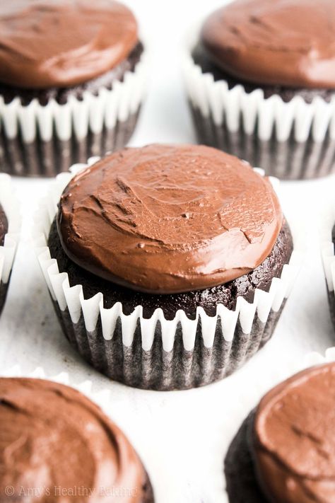 VIDEO: The Ultimate Healthy Dark Chocolate Cupcakes Chocolate Cupcakes From Scratch, Healthy Chocolate Cupcakes, Vegan Cupcake, Healthier Baking, Vegan Chocolate Cupcakes, Best Chocolate Cupcakes, Healthy Dark Chocolate, Dark Chocolate Cupcakes, Valentines Recipes Desserts