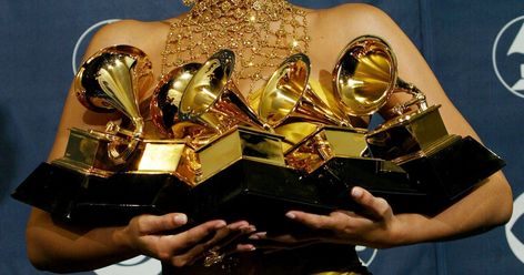 All the Swag Celebrities Get at the 2018 Grammy Awards Beyonce Costume, Beyonce Show, Radio Song, White Lace Gown, Dream Life Goals, Comedy Song, Beyonce Outfits, Dangerous Love, Hip Hop Songs