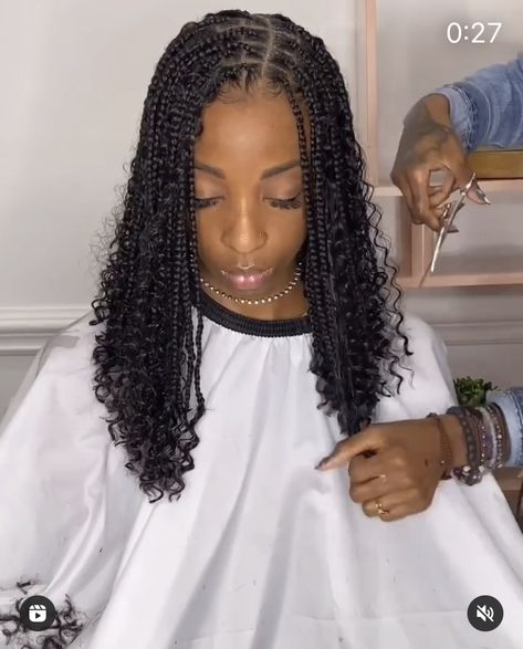 Long Bob Braids, Knotless Bob, Unique Hair Clip, Short Box Braids Hairstyles, Single Braids, Bob Braids, African Hair Braiding Styles, Box Braids Hairstyles For Black Women, Braids Hairstyles Pictures