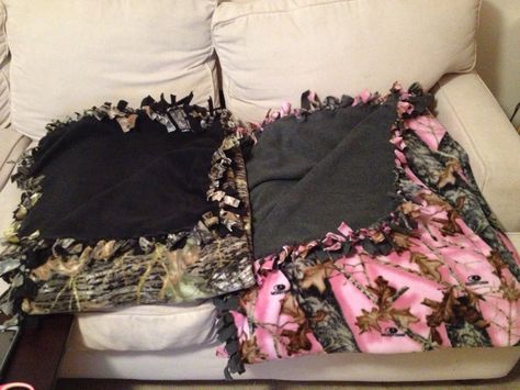 His and Her's mossy oak fleece tie blankets Sew Blankets, Homemade Blankets, Knot Blanket, Couples Blanket, Tie Blanket, Fleece Tie Blankets, Fall Blanket, Tie Quilt, Tie Blankets