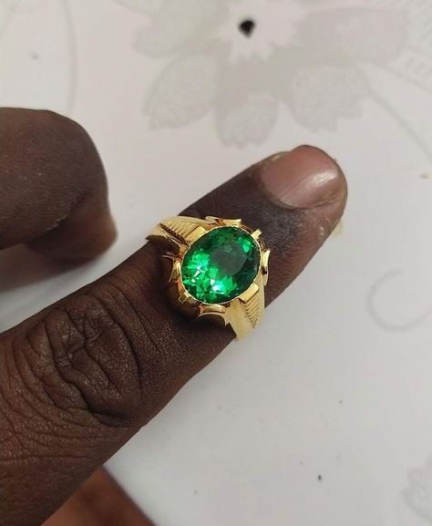 Stone Ring Design Gold Men, Stone Ring Design Gold, Gents Gold Ring, Gents Rings, Man Gold Bracelet Design, Stunning Rings, Stone Ring Design, Emerald Stone Rings, Pearl Earrings Designs