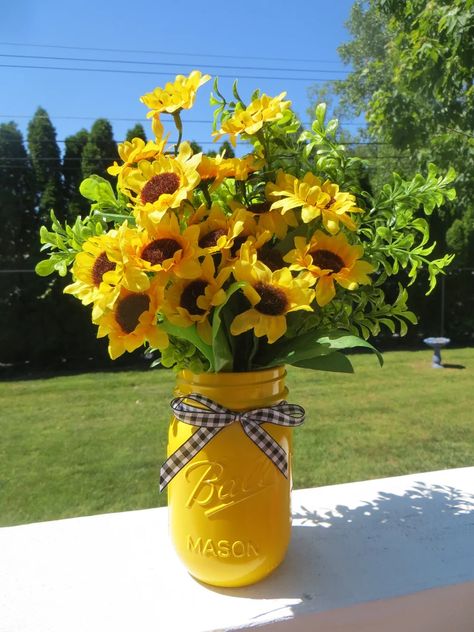 Sunflower Mason Jar Centerpiece13 Rustic Home | Etsy Sunflower Mason Jar, Sunflower Home Decor, Sunflower Centerpieces, Sunflower Kitchen Decor, Sunflower Party, Sunflower Crafts, Sunflower Arrangements, Spring Table Decor, Farmhouse Centerpiece