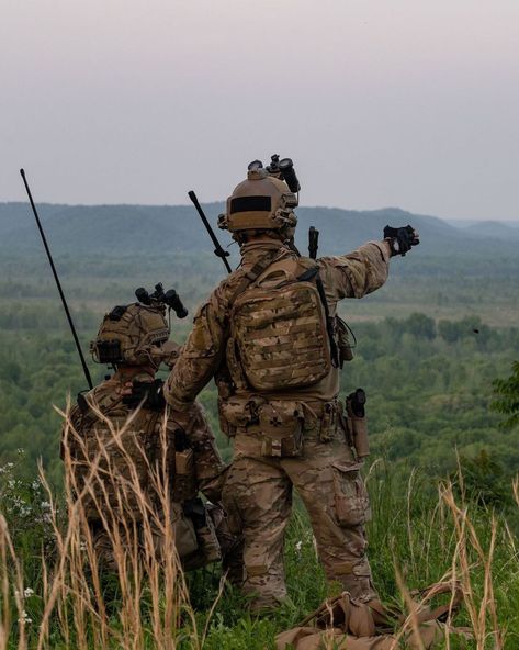 U.S. Air Force on Instagram: “U.S. Air Force Special Tactics operators assigned to the 24th Special Operations Wing, Hurlburt Field, Florida, identify targets for call…” Air Force Special Forces, Security Forces Air Force, Air Force Special Warfare, U.s. Army, Army Pics Soldiers, Airforce Aesthetic, Air Force Aesthetic, Army Pictures, Air Force Security Forces