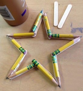 recycled pencil star Star Art Projects For Kids, Easy Christmas Drawings, Kindergarten Art Lessons, Pencil Crafts, Popsicle Crafts, Art Projects For Kids, Christmas Crafts To Make, Popsicle Stick Crafts, Easy Christmas Crafts