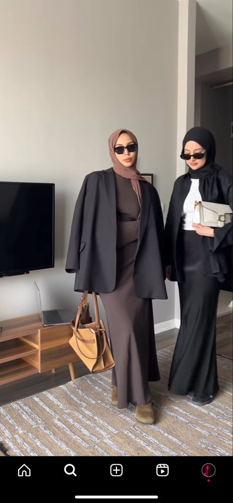 Hijabi Friends, Hijab Fits, Modest Fall Outfits, Modest Hijab, Hijabi Fits, Winter Ootd, Muslim Outfits Casual, Fashion Vocabulary, Hijabi Outfits Casual