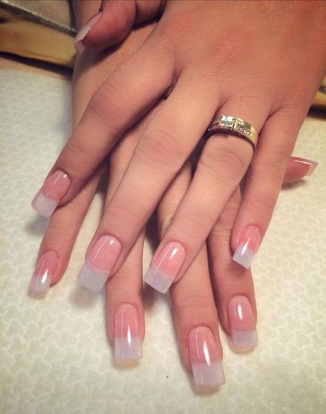 beautiful natural looking ombre French nails Natural Solar Nails, Sheer Gel Nails With Design, Solar Gel Nails, American Nails Natural, Nails Natural Look, Natural Looking Acrylic Nails, Ombre French Nails, American Manicure, Solar Nails