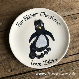 Footprint Plate, Penguin Footprint, Baby Christmas Crafts, Baby Art Crafts, Winchester Hampshire, Baby Crafts Diy, Toddler Painting, Keepsake Crafts, Footprint Crafts