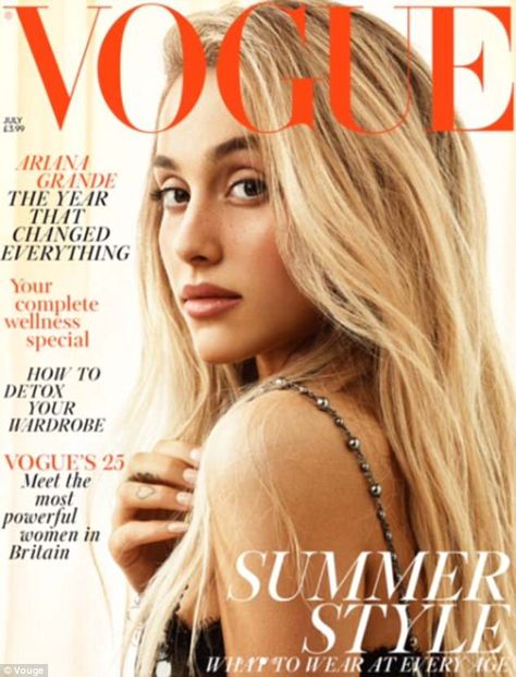 Ariana Grande for UK Vogue: Singer's 'natural' cover look praised | Daily Mail Online Ariana Grande Cover, Ariana Grande 2018, Texture Photoshop, Magazine Front Cover, Celebs Without Makeup, Vogue British, Craig Mcdean, Fashion Bible, Vogue Magazine Covers