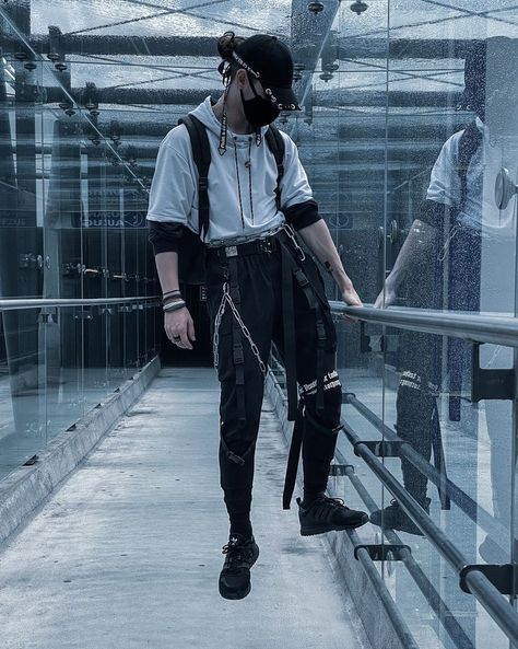 Techwear Men Outfit, Tech Wear Aesthetic, Techwear Men, Mens Techwear, Tech Outfit, Cyberpunk Outfit, Futuristic Clothing, Techwear Jacket, Techwear Streetwear