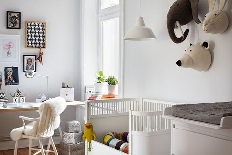 Home office with nursery is a practical idea for working parents Nursery Office Combo, Study Room Design, Scandinavian Nursery, Small People, Office Nursery, Kids Room Furniture, Baby Boy Room Nursery, Nursery Room Boy, Nursery Office