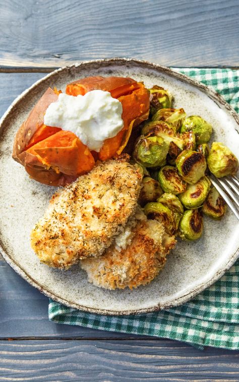 Healthy Breaded Chicken Recipes, Chicken Recipes Clean Eating, Healthy Breaded Chicken, Breaded Chicken Recipe, Breading Chicken, Breaded Chicken Thighs, Brussels Sprouts And Sweet Potatoes, Chicken Casserole Recipes Healthy, Recipes Clean Eating