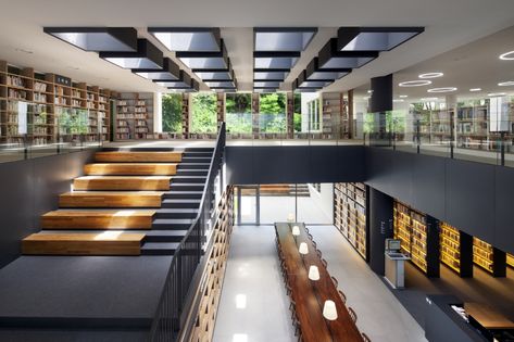 Gallery of Doksan Library / D.LIM architects - 1 Library Floor Plan, Small Library, School Library Design, Custom Closet Design, Beautiful Library, Library Architecture, Modern Library, Library Design, Architecture Office