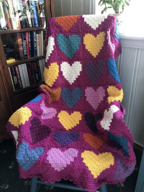 Quilt Crochet, Granny Stripe Crochet, Valentine Crochet, Granny Stripe, Stripe Crochet, Crochet Hearts, Crocheted Blanket, Valentines Crochet, Crochet Sunflower