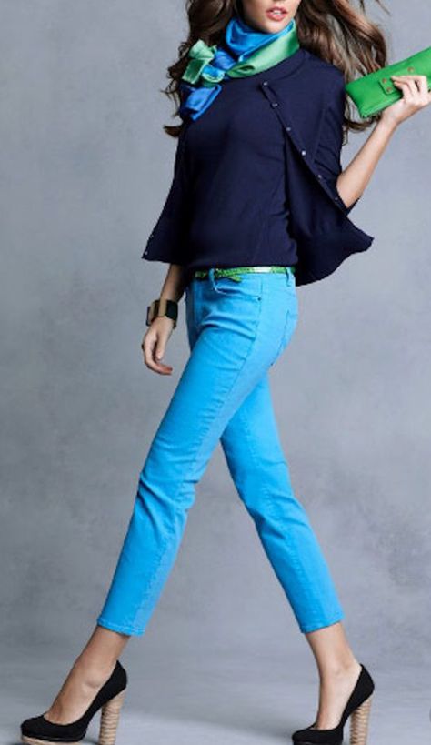 Turquoise Pants, Blue Jean Dress, Mode Casual, Looks Street Style, Mein Style, Looks Chic, Work Attire, Looks Style, Trendy Dresses