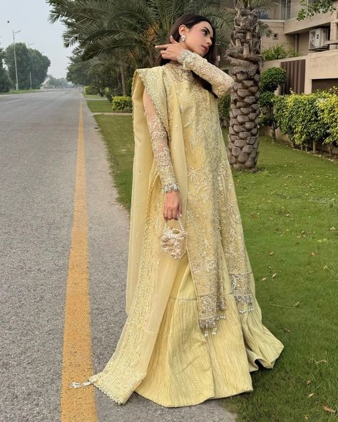 Shop Ayesha Beig's look for PKR 16,900/- 🤩💛 Brand: Ayzel by Afrozeh ID: DZV2176 Tap the link in bio to shop 🛍️ Ayesha Beig, Shadi Dress, Shadi Dresses, Luxury Pret, Desi Girl, Dress Design, Desi, Link In Bio, Designer Dresses