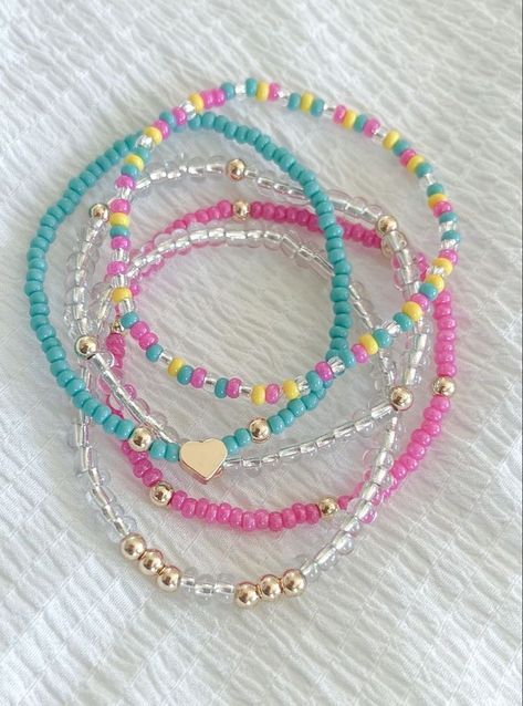 Colourful Bead Bracelets, Summer Bracket Stack, Summer Jewelry Bracelets, Seas Bead Bracelets, Beaded Summer Bracelets, Summer Bracelets Beads, Cute Bead Bracelet Ideas, Cute Beaded Bracelet Ideas, Seed Bead Bracelets Ideas