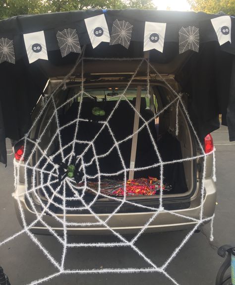 Spider Verse Trunk Or Treat, Spider Web Trunk Or Treat Ideas, Spiderweb Trunk Or Treat, Trunk Or Treat Spider Web, Spiderman Trunk Or Treat, Spider Trunk Or Treat, Church Trunk, Fun Halloween Party Games, Halloween Party Games