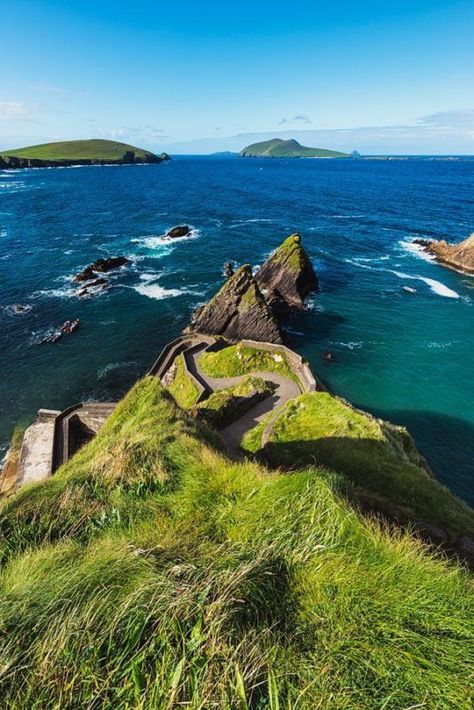 Dunquin Pier, Ireland Aesthetic, Best Of Ireland, Narrow Road, Dingle Peninsula, Iceland Vacation, Ireland Road Trip, Wild Atlantic Way, Ireland Vacation