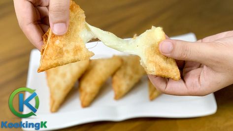 Cheese Samosa Recipe - How to Make Cheese Sambosa Cheese Samosa Recipes, Cheese Samosa, Samosa Recipe, Cheese Fries, Easy Snack Recipes, Snacks Recipes, Samosa, How To Make Cheese, Iftar