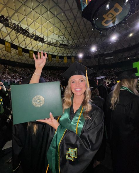 Wow. TYJ for this answered prayer!! 🤍👩🏼‍🎓 Going to @bayloruniversity was a 1st grade dream of mine. My sweet friend @ashlyn_wilkes introduced me to Baylor University and there was no going back. 3rd grade Kayley sat in the same gym I just graduated in and watched her first Baylor basketball game. High school freshman Kayley sat in McLane stadium and watched her first Baylor football homecoming. High school junior Kayley knew she would apply to Baylor nursing…and ONLY Baylor nursing school. So...