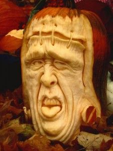 Halloween Carved Pumpkin - It's alive!! 3d Pumpkin Carving, Halloween Schminke, Awesome Pumpkin Carvings, Frankenstein Pumpkin, Realistic Face, Halloween Tricks, Pumpkin Carving Party, Creative Pumpkin Carving, Amazing Pumpkin Carving